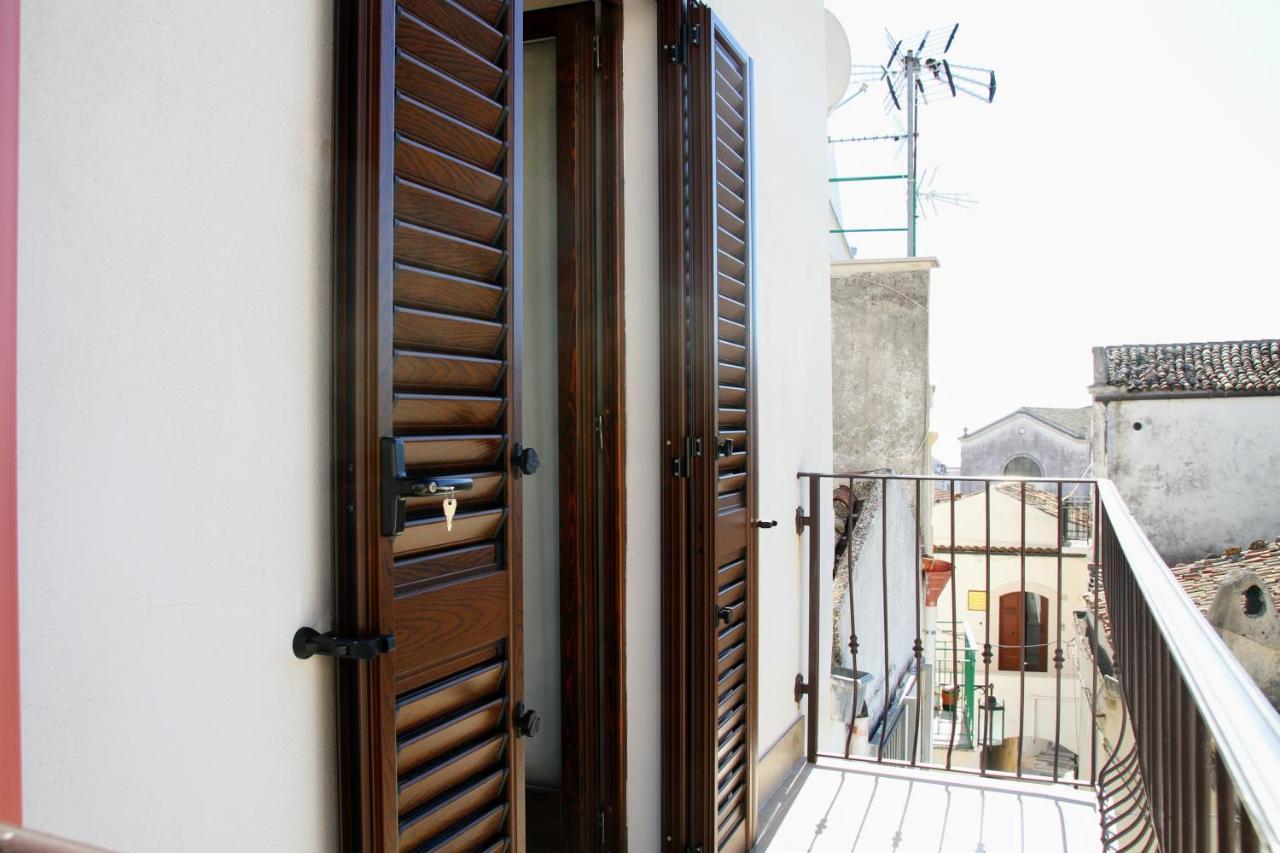 Rooms Dimora Arco - Affitti Brevi Italia Monte Sant'Angelo Eksteriør billede