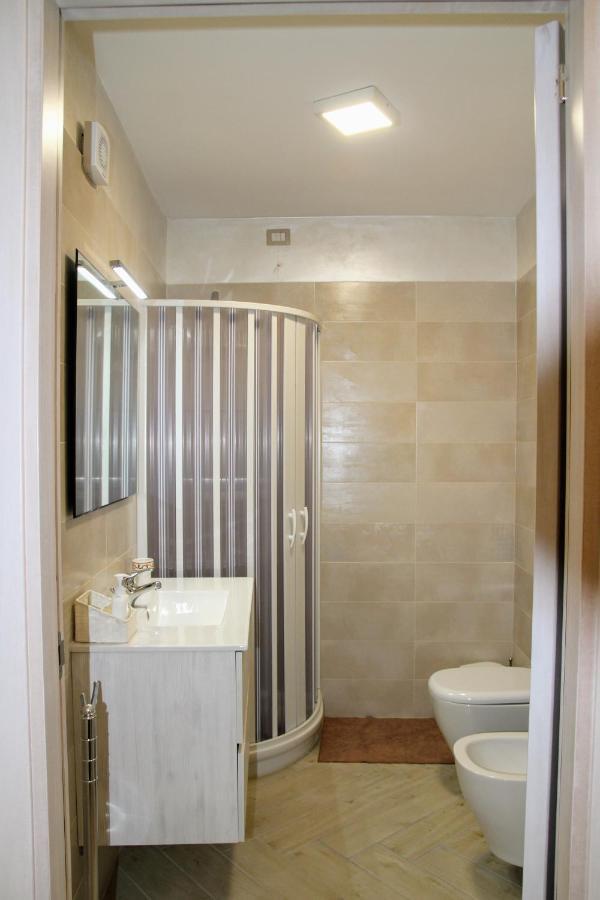 Rooms Dimora Arco - Affitti Brevi Italia Monte Sant'Angelo Eksteriør billede
