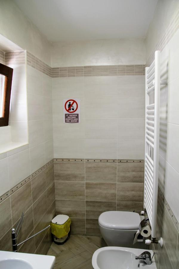 Rooms Dimora Arco - Affitti Brevi Italia Monte Sant'Angelo Eksteriør billede