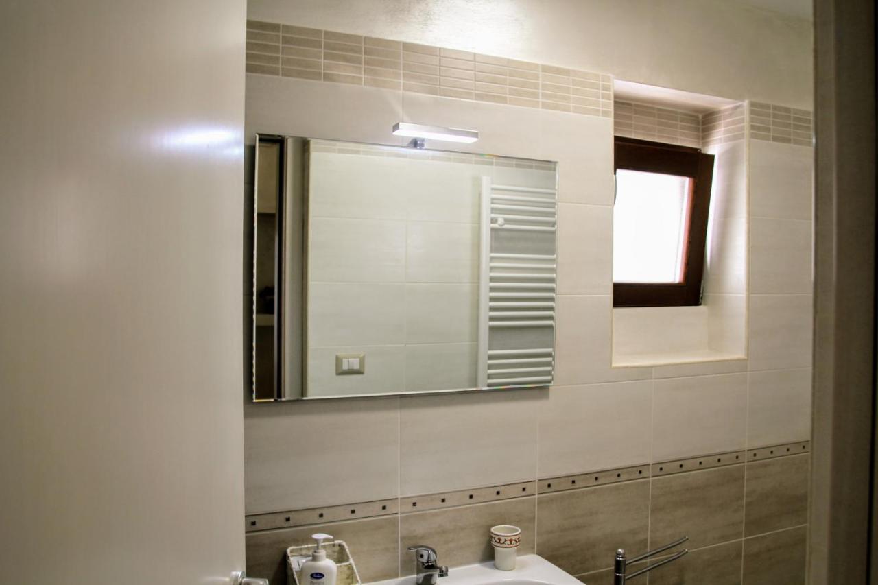 Rooms Dimora Arco - Affitti Brevi Italia Monte Sant'Angelo Eksteriør billede