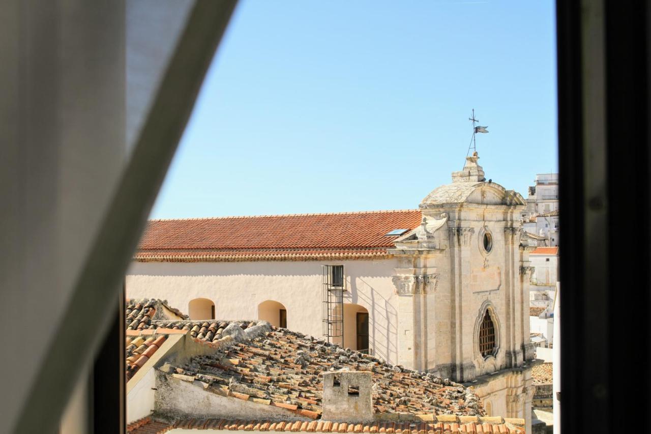 Rooms Dimora Arco - Affitti Brevi Italia Monte Sant'Angelo Eksteriør billede