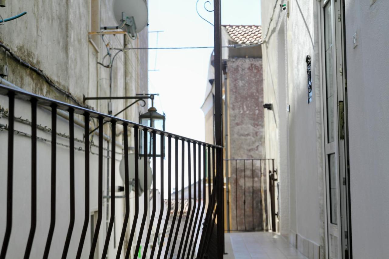 Rooms Dimora Arco - Affitti Brevi Italia Monte Sant'Angelo Eksteriør billede