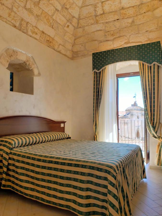 Rooms Dimora Arco - Affitti Brevi Italia Monte Sant'Angelo Eksteriør billede